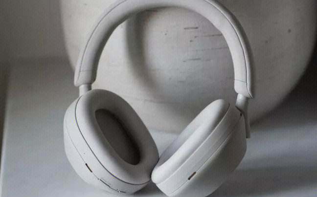 MOBILE BLUETOOTH HEADSET